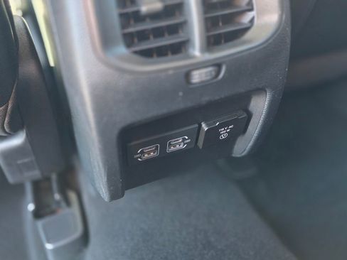 Used 2022 Jeep Cherokee Latitude Lux image 16