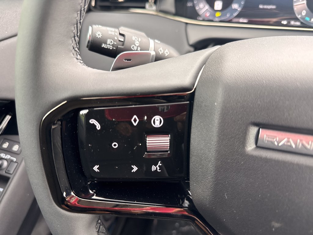 New 2026 Land Rover Range Rover Evoque Hoxton AWD/4WD image 20