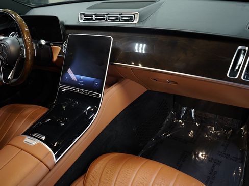 Used 2023 Mercedes-Benz S 580 4MATIC Sedan image 24