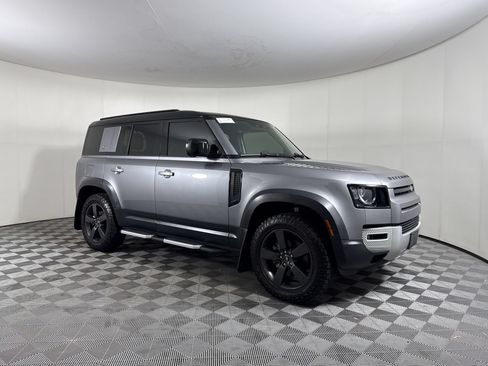 Used 2023 Land Rover Defender 110 S AWD/4WD image 7
