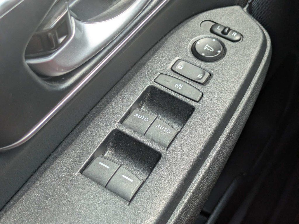 Used 2020 Honda CR-V EX-L image 25