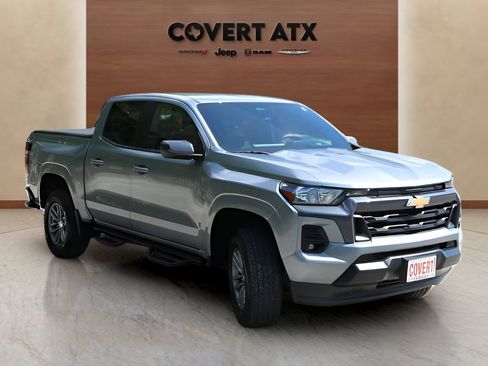 Used 2024 Chevrolet Colorado LT w/ LT Convenience Package II RWD image 7