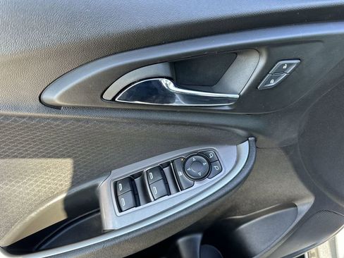 Used 2024 Chevrolet Malibu LS FWD image 13
