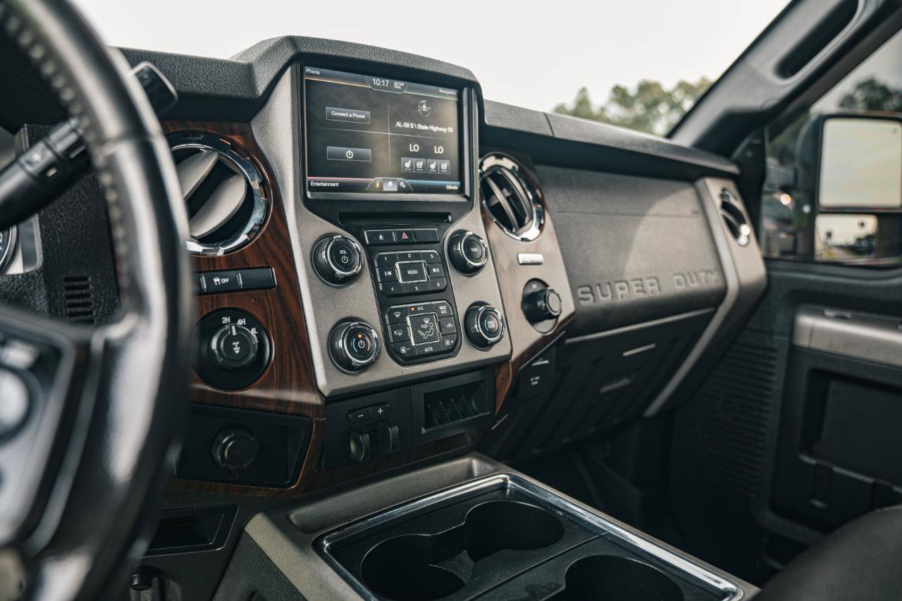 Used 2013 Ford F250 Lariat w/ Lariat Ultimate Pkg AWD/4WD image 21