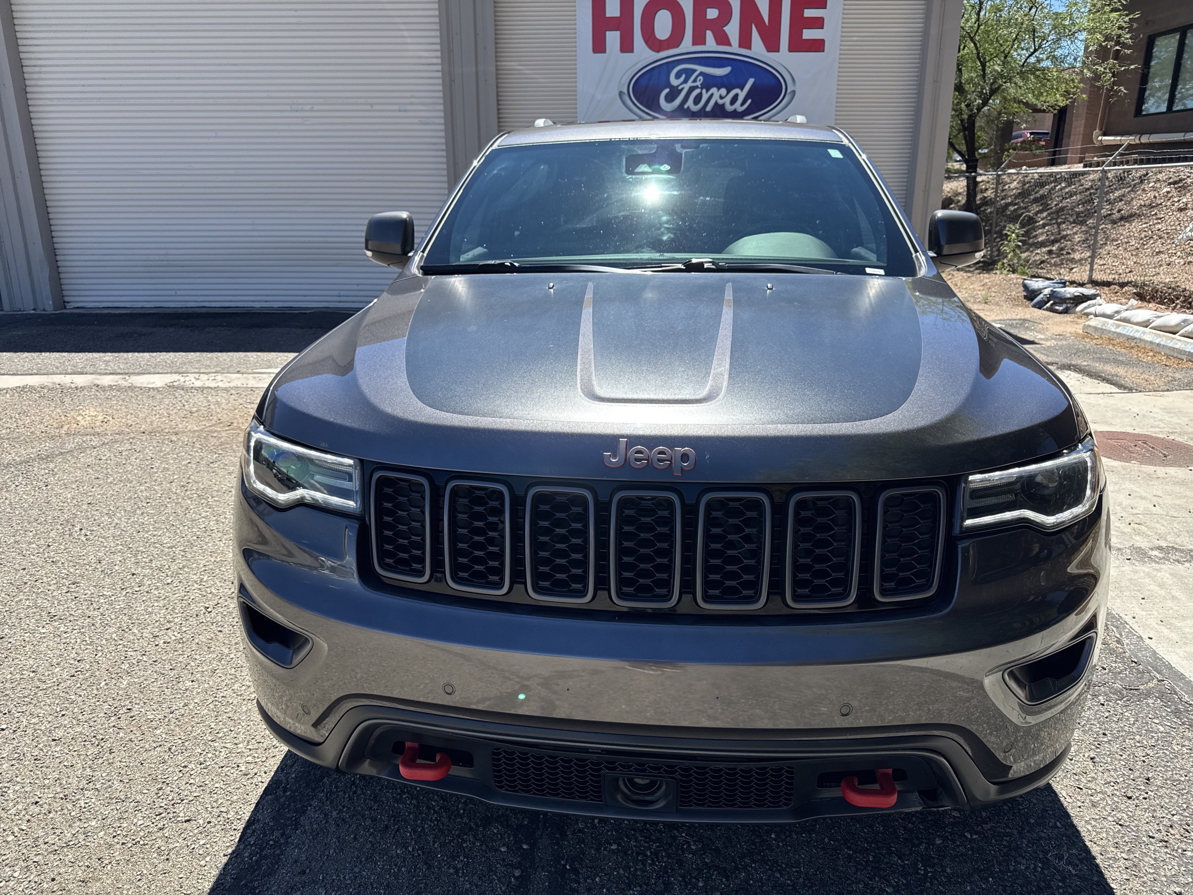 Used 2020 Jeep Grand Cherokee Trailhawk w/ Premium Lighting Group AWD/4WD image 2