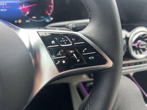 Used 2025 Mercedes-Benz GLA 250 4MATIC image 20