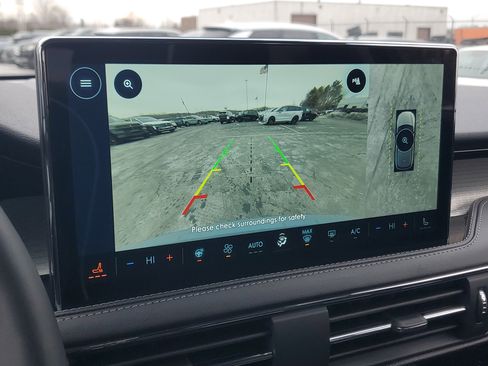 New 2026 Lincoln Corsair Premiere image 20