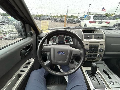 Used 2012 Ford Escape XLT w/ Canadian Comfort Pkg AWD/4WD image 27