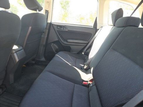 Used 2017 Subaru Forester 2.5i AWD/4WD image 14