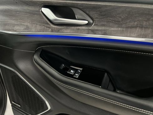 Used 2023 Jeep Grand Cherokee Overland image 65