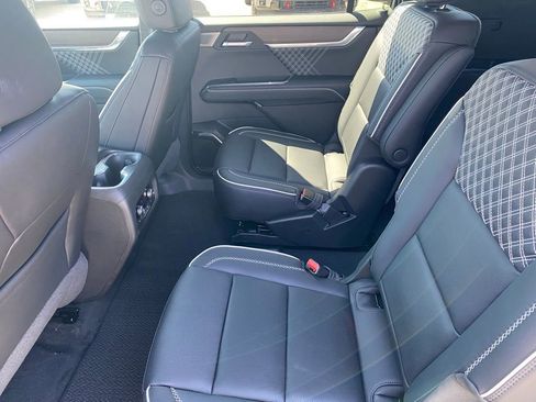 New 2025 GMC Acadia Denali w/ Super Cruise Package image 27