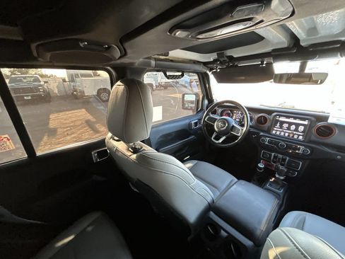 Used 2020 Jeep Gladiator Mojave AWD/4WD image 8