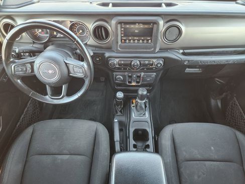 Used 2021 Jeep Wrangler Unlimited Sport AWD/4WD image 31