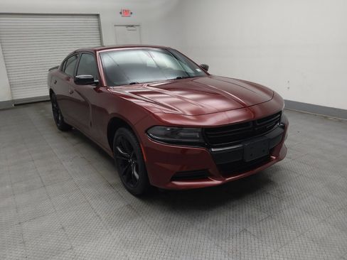 Used 2018 Dodge Charger SXT w/ Blacktop Package RWD image 13