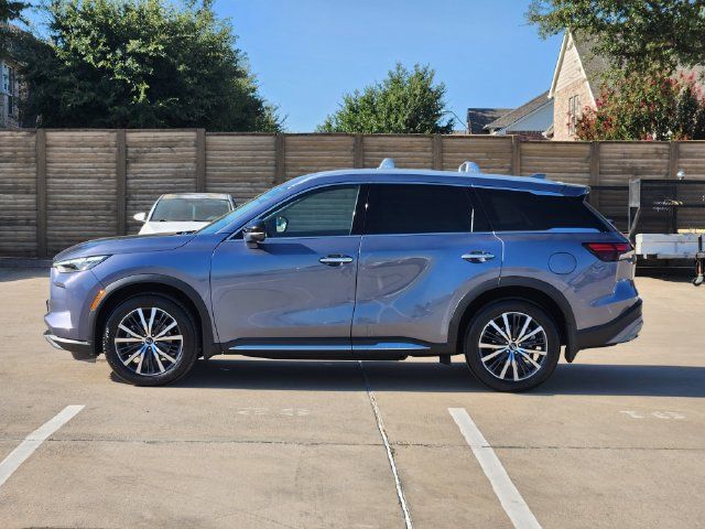 Used 2023 INFINITI QX60 Sensory w/ Cargo Package AWD/4WD image 13