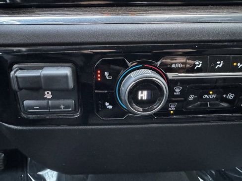 Used 2024 Chevrolet Silverado 1500 RST image 13