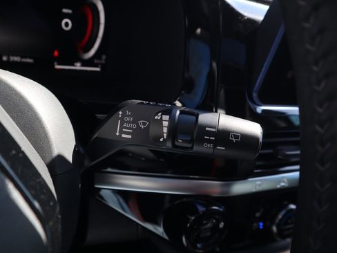 New 2026 Nissan Pathfinder Platinum image 20