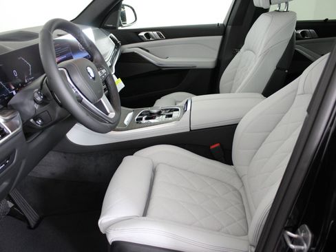 New 2026 BMW X5 xDrive40i image 5