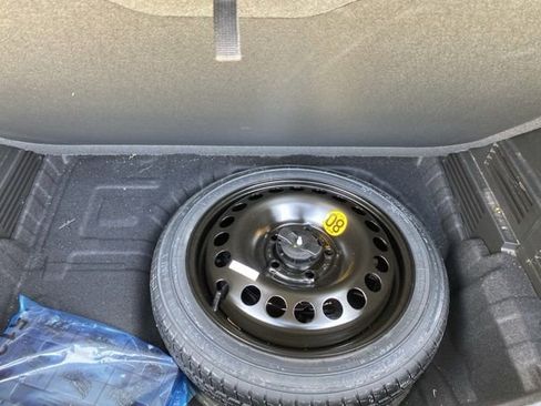 Used 2023 Chevrolet TrailBlazer LT w/ Convenience Package image 14