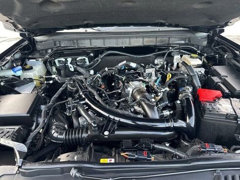 Used 2022 Ford Bronco Badlands image 16