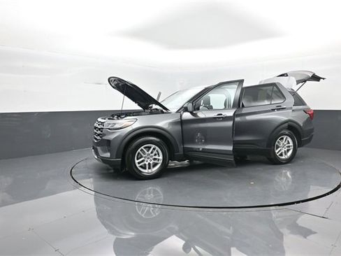 New 2026 Ford Explorer Active image 36
