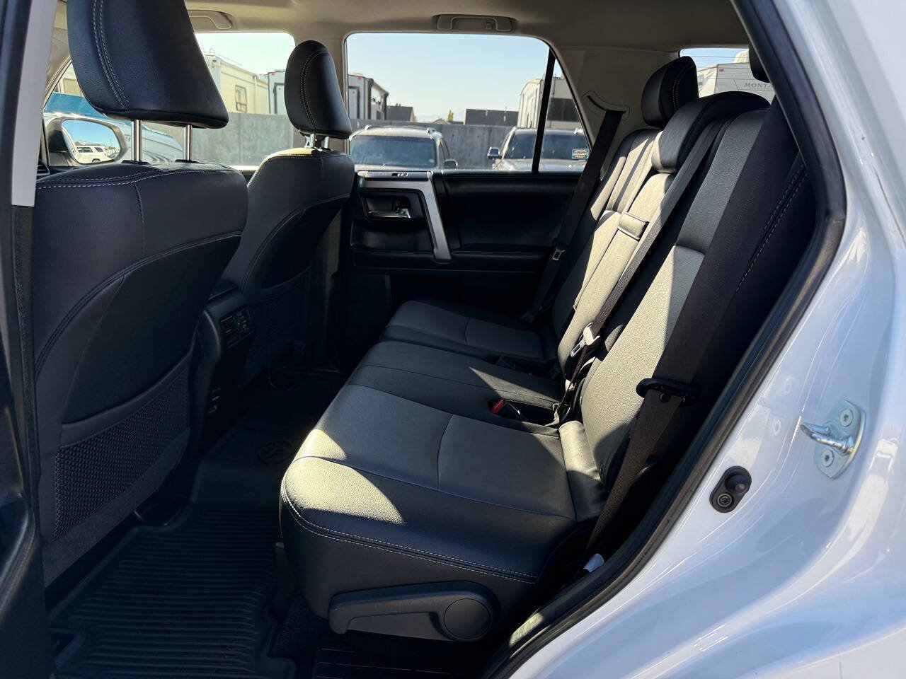 Used 2019 Toyota 4Runner SR5 Premium AWD/4WD image 15