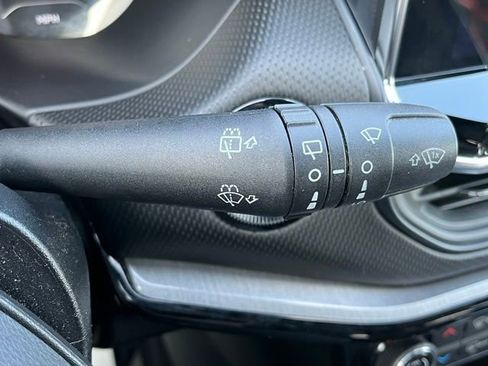 Used 2024 Jeep Compass Trailhawk image 40