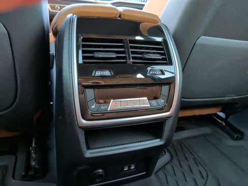 Used 2026 BMW X5 xDrive40i w/ Climate Comfort Package image 37