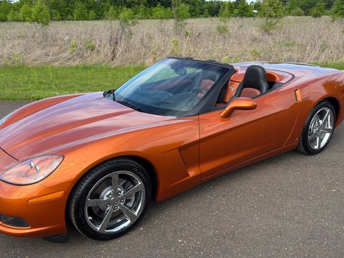Used 2008 Chevrolet Corvette Convertible w/ Preferred Equipment Group RWD image 7