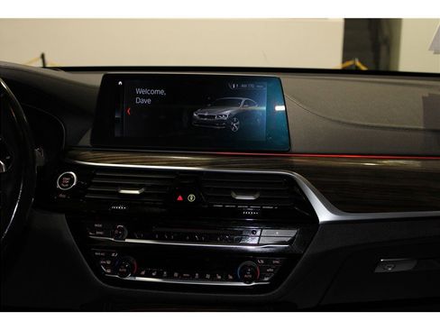 Used 2018 BMW 640i Gran Turismo xDrive image 17