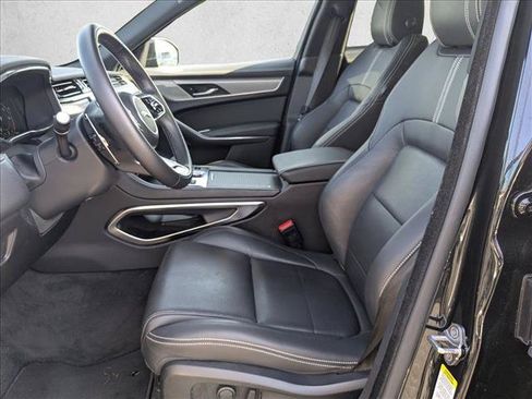 Used 2024 Jaguar F-PACE R-Dynamic S AWD/4WD image 13