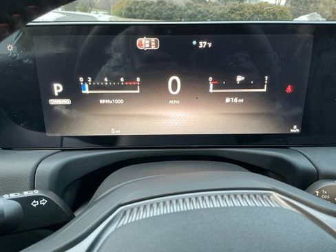New 2026 Nissan Sentra SR w/ SR Premium Package FWD image 22