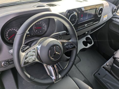 New 2026 Mercedes-Benz Sprinter 2500 image 5