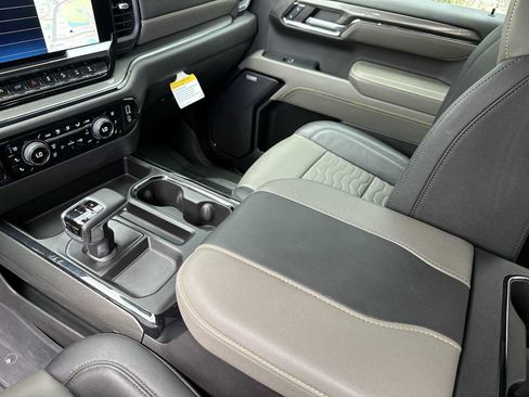 Certified 2024 Chevrolet Silverado 1500 ZR2 w/ Technology Package AWD/4WD image 21