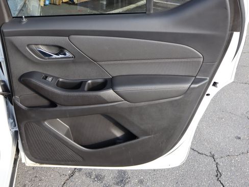 Used 2023 Chevrolet Traverse Premier w/ LPO, Floor Liner Package FWD image 37