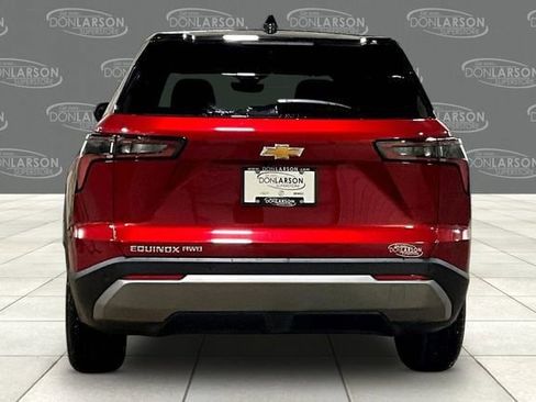 New 2026 Chevrolet Equinox LT image 4
