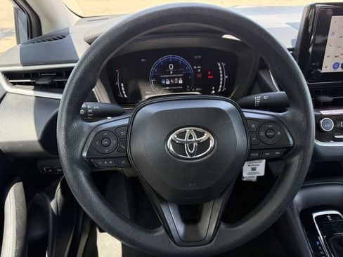 Used 2026 Toyota Corolla LE FWD image 13
