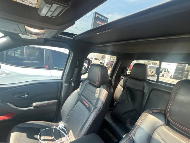 Used 2025 Nissan Frontier Pro-X w/ Pro Premium Package RWD image 6