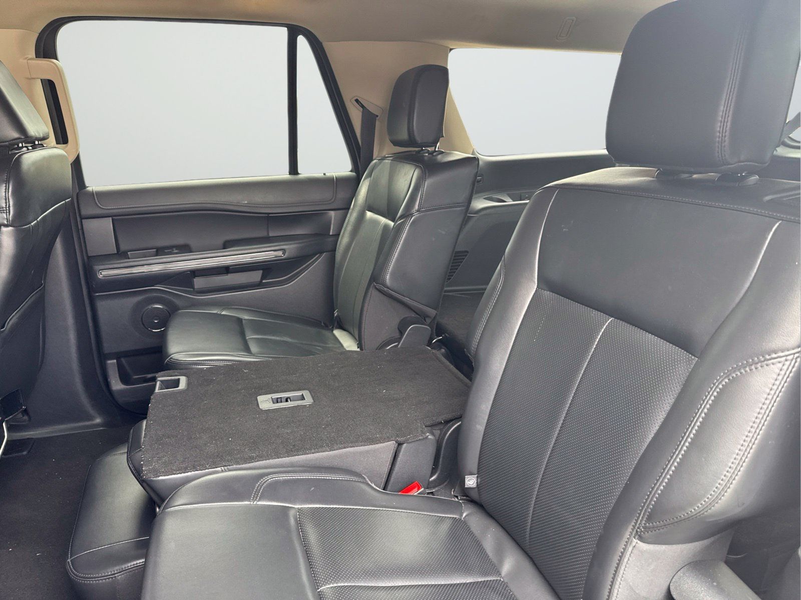 Used 2024 Ford Expedition Max XLT AWD/4WD image 16
