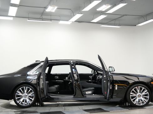 Used 2019 Rolls-Royce Ghost Extended Wheelbase RWD image 58