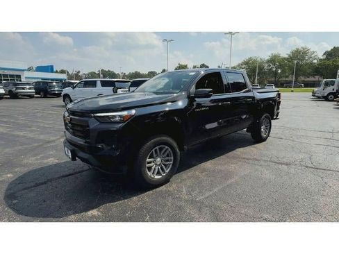 New 2026 Chevrolet Colorado LT w/ LT Convenience Package AWD/4WD image 4