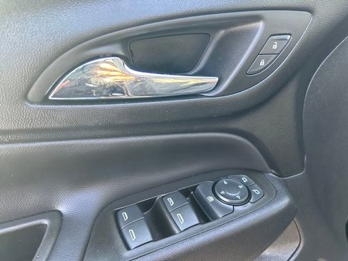 Certified 2023 Chevrolet Equinox LT image 22