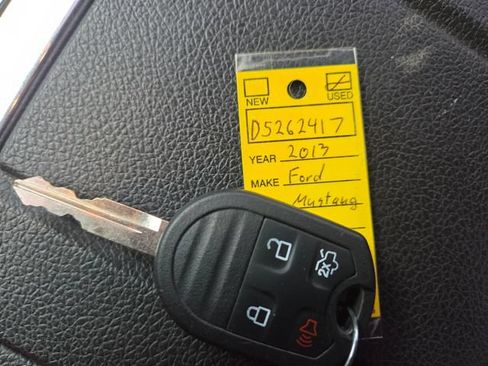 Used 2013 Ford Mustang Premium RWD image 19