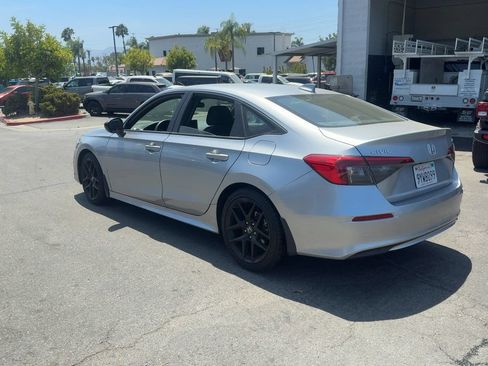 Used 2023 Honda Civic Sport image 8