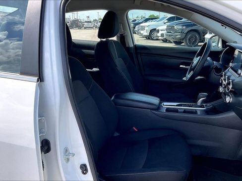 Used 2024 Nissan Sentra SV FWD image 29