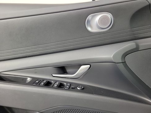 New 2025 Hyundai Elantra Blue image 24