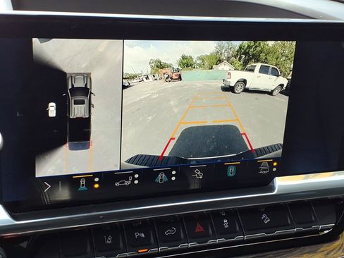Used 2024 Chevrolet Silverado 3500 LTZ w/ LTZ Plus Package AWD/4WD image 29