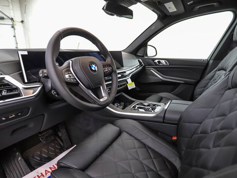 New 2026 BMW X5 xDrive40i w/ Climate Comfort Package image 10