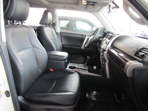 Used 2017 Toyota 4Runner Limited RWD image 12