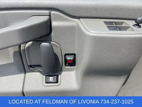 Used 2025 Chevrolet Express 3500 LT w/ LT Preferred Equipment Group RWD image 20
